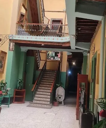 Kapselhotel Republica *